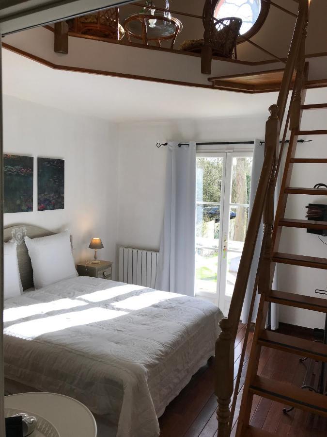Rose Garden Mezzanine Bed & Breakfast Giverny Exterior photo